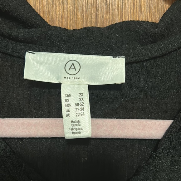 Additionelle Sheer Collared Long Sleeve - Picture 3 of 6